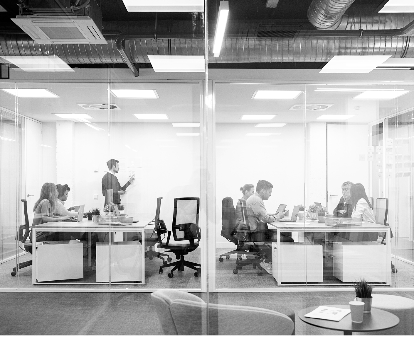 Stocksy_txpc653a64bv3y300_OriginalDelivery_5033017_BW 1 (1)